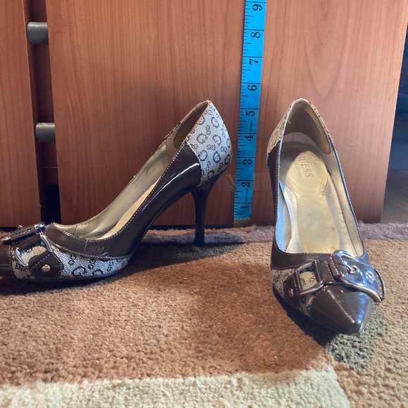 Guess Size 6 Brown heels - Picture 3 of 3